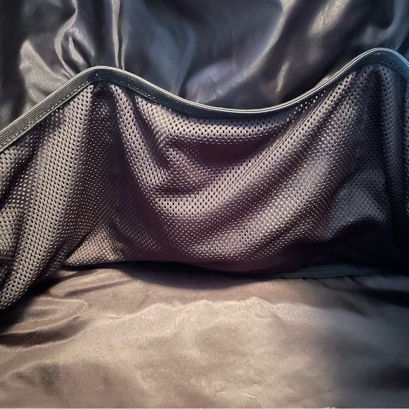 Under Armour puffer tote bag - Picture 7 of 7